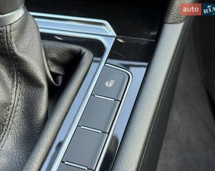 Белый Фольксваген Arteon, объемом двигателя 2 л и пробегом 229 тыс. км за 22000 $, фото 44 на Automoto.ua