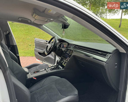 Белый Фольксваген Arteon, объемом двигателя 2 л и пробегом 206 тыс. км за 24500 $, фото 28 на Automoto.ua