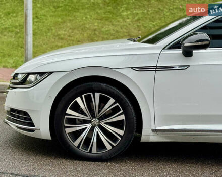 Белый Фольксваген Arteon, объемом двигателя 2 л и пробегом 206 тыс. км за 24500 $, фото 11 на Automoto.ua