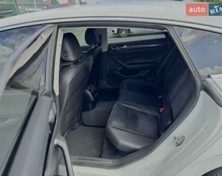 Фольксваген Arteon 2017 в Киеве на Automoto.ua Белый Фольксваген Arteon, объемом двигателя 1.97 л и пробегом 212 тыс. км за 24000 $, фото 17 на Automoto.ua