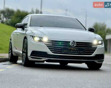 Белый Фольксваген Arteon, объемом двигателя 2 л и пробегом 206 тыс. км за 24500 $, фото 7 на Automoto.ua