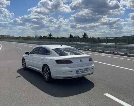 Белый Фольксваген Arteon, объемом двигателя 2 л и пробегом 155 тыс. км за 30555 $, фото 5 на Automoto.ua