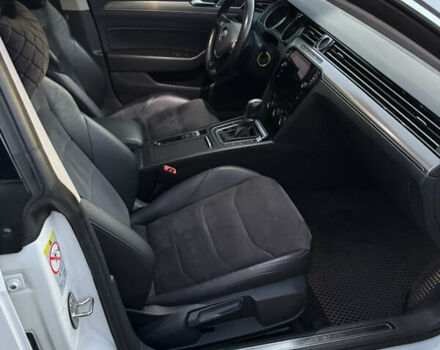 Білий Фольксваген Arteon, об'ємом двигуна 1.97 л та пробігом 160 тис. км за 27000 $, фото 45 на Automoto.ua