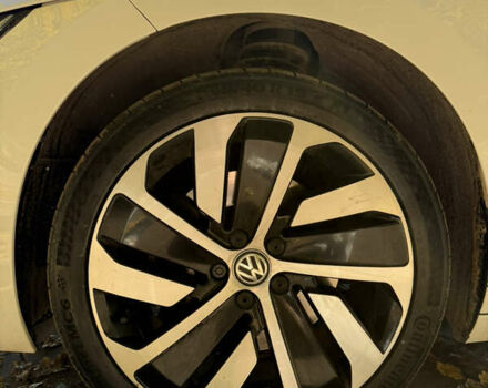 Фольксваген Arteon 2017 в Тернополе на Automoto.ua Белый Фольксваген Arteon, объемом двигателя 1.98 л и пробегом 164 тыс. км за 24800 $, фото 18 на Automoto.ua