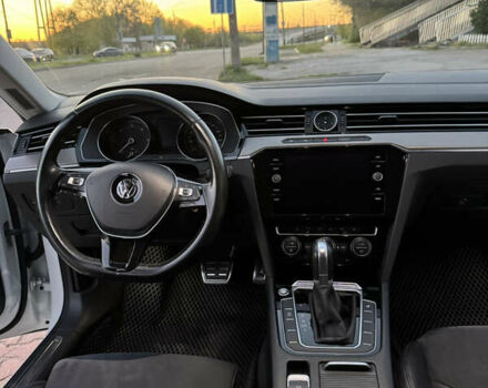 Білий Фольксваген Arteon, об'ємом двигуна 1.97 л та пробігом 160 тис. км за 27000 $, фото 25 на Automoto.ua