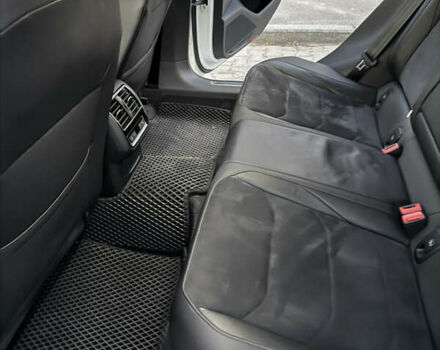 Білий Фольксваген Arteon, об'ємом двигуна 1.97 л та пробігом 160 тис. км за 27000 $, фото 42 на Automoto.ua