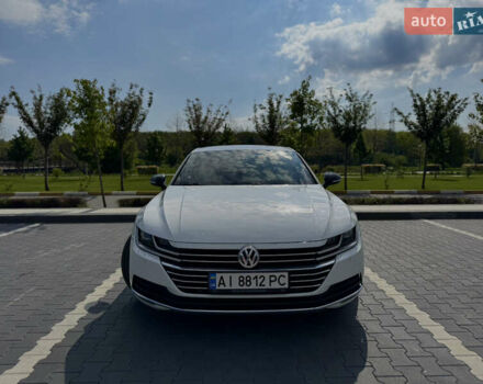 Фольксваген Arteon 2017 в Киеве на Automoto.ua Белый Фольксваген Arteon, объемом двигателя 1.97 л и пробегом 212 тыс. км за 24000 $, фото 10 на Automoto.ua