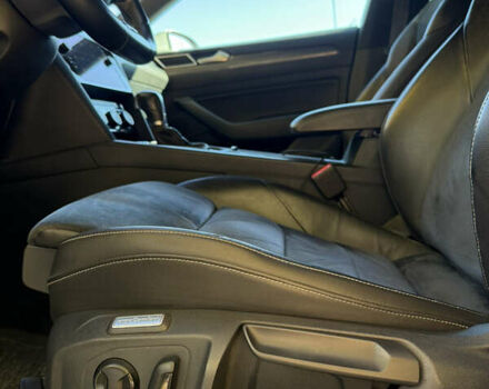 Фольксваген Arteon 2017 в Тернополе на Automoto.ua Белый Фольксваген Arteon, объемом двигателя 1.98 л и пробегом 164 тыс. км за 24800 $, фото 9 на Automoto.ua