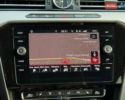 Белый Фольксваген Arteon, объемом двигателя 2 л и пробегом 229 тыс. км за 22000 $, фото 54 на Automoto.ua