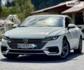 Белый Фольксваген Arteon, объемом двигателя 2 л и пробегом 252 тыс. км за 26000 $, фото 3 на Automoto.ua