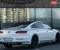 Белый Фольксваген Arteon, объемом двигателя 2 л и пробегом 130 тыс. км за 25000 $, фото 1 на Automoto.ua