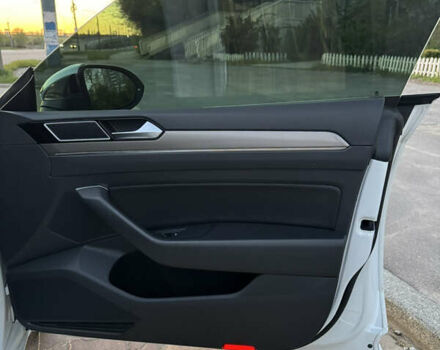 Білий Фольксваген Arteon, об'ємом двигуна 1.97 л та пробігом 160 тис. км за 27000 $, фото 44 на Automoto.ua