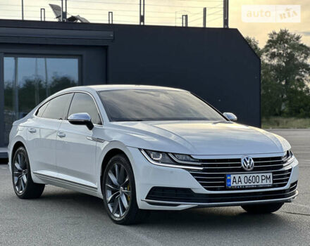 Белый Фольксваген Arteon, объемом двигателя 2 л и пробегом 223 тыс. км за 27500 $, фото 18 на Automoto.ua