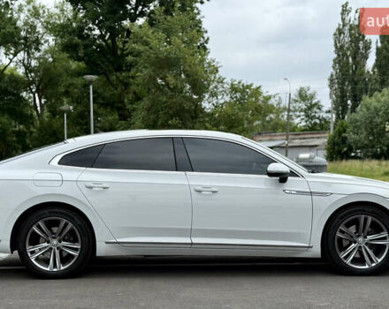 Білий Фольксваген Arteon, об'ємом двигуна 2 л та пробігом 235 тис. км за 25777 $, фото 19 на Automoto.ua