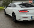Белый Фольксваген Arteon, объемом двигателя 2 л и пробегом 93 тыс. км за 25200 $, фото 25 на Automoto.ua