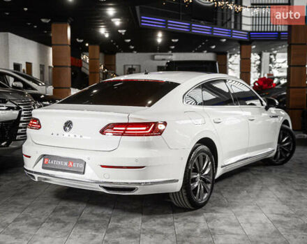 Білий Фольксваген Arteon, об'ємом двигуна 2 л та пробігом 63 тис. км за 28500 $, фото 22 на Automoto.ua