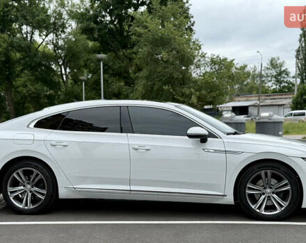 Білий Фольксваген Arteon, об'ємом двигуна 2 л та пробігом 235 тис. км за 25777 $, фото 3 на Automoto.ua