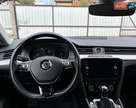 Белый Фольксваген Arteon, объемом двигателя 1.5 л и пробегом 66 тыс. км за 23499 $, фото 15 на Automoto.ua