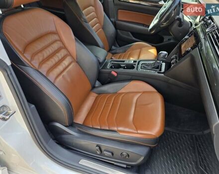 Білий Фольксваген Arteon, об'ємом двигуна 1.98 л та пробігом 83 тис. км за 34700 $, фото 12 на Automoto.ua