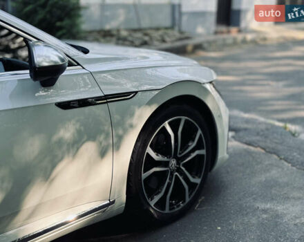 Фольксваген Arteon 2018 в Львове на Automoto.ua Белый Фольксваген Arteon, объемом двигателя 1.97 л и пробегом 91 тыс. км за 25499 $, фото 18 на Automoto.ua