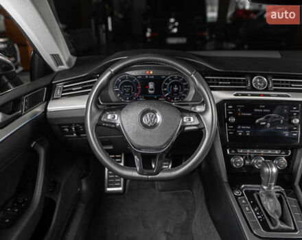 Білий Фольксваген Arteon, об'ємом двигуна 2 л та пробігом 63 тис. км за 28500 $, фото 31 на Automoto.ua