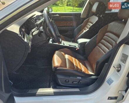 Білий Фольксваген Arteon, об'ємом двигуна 1.98 л та пробігом 83 тис. км за 34700 $, фото 6 на Automoto.ua