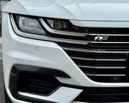 Білий Фольксваген Arteon, об'ємом двигуна 2 л та пробігом 235 тис. км за 25777 $, фото 23 на Automoto.ua