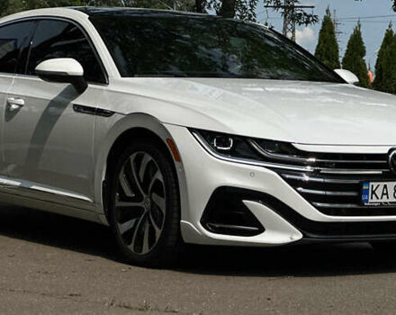 Белый Фольксваген Arteon, объемом двигателя 1.98 л и пробегом 61 тыс. км за 26000 $, фото 5 на Automoto.ua
