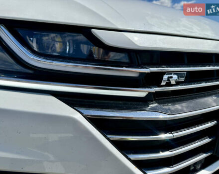 Белый Фольксваген Arteon, объемом двигателя 1.98 л и пробегом 190 тыс. км за 23600 $, фото 26 на Automoto.ua