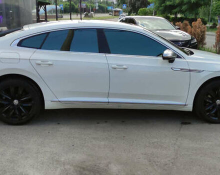 Білий Фольксваген Arteon, об'ємом двигуна 2 л та пробігом 141 тис. км за 26500 $, фото 4 на Automoto.ua