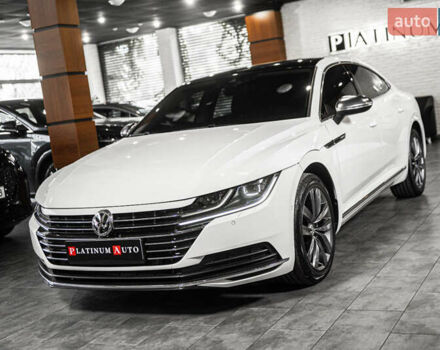 Білий Фольксваген Arteon, об'ємом двигуна 2 л та пробігом 63 тис. км за 28500 $, фото 4 на Automoto.ua