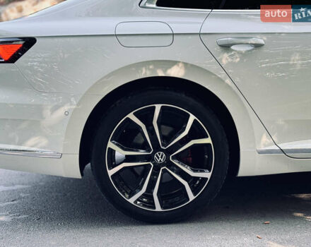Фольксваген Arteon 2018 в Львове на Automoto.ua Белый Фольксваген Arteon, объемом двигателя 1.97 л и пробегом 91 тыс. км за 25499 $, фото 20 на Automoto.ua