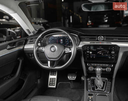 Білий Фольксваген Arteon, об'ємом двигуна 2 л та пробігом 63 тис. км за 28500 $, фото 38 на Automoto.ua