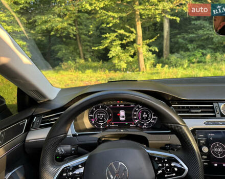 Білий Фольксваген Arteon, об'ємом двигуна 2 л та пробігом 90 тис. км за 26499 $, фото 41 на Automoto.ua