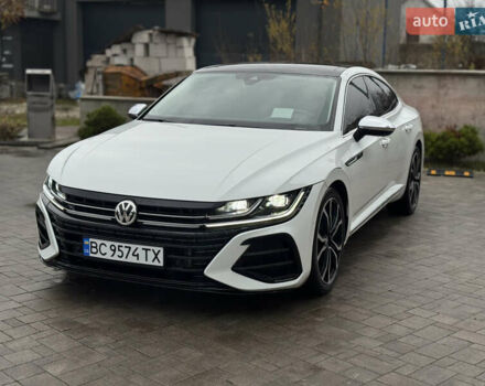 Белый Фольксваген Arteon, объемом двигателя 2 л и пробегом 93 тыс. км за 25200 $, фото 1 на Automoto.ua