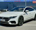 Белый Фольксваген Arteon, объемом двигателя 1.98 л и пробегом 190 тыс. км за 23600 $, фото 1 на Automoto.ua