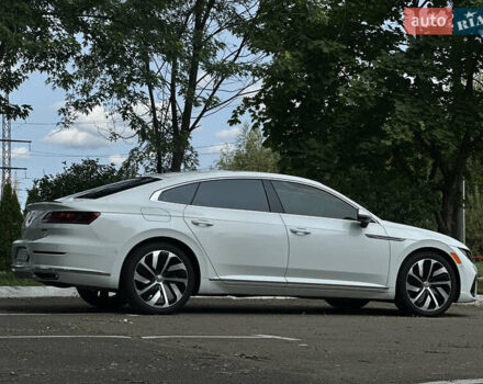 Белый Фольксваген Arteon, объемом двигателя 1.98 л и пробегом 61 тыс. км за 26000 $, фото 9 на Automoto.ua