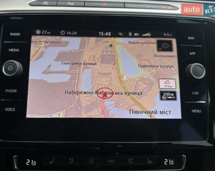 Белый Фольксваген Arteon, объемом двигателя 1.98 л и пробегом 61 тыс. км за 26000 $, фото 45 на Automoto.ua
