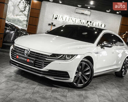 Білий Фольксваген Arteon, об'ємом двигуна 2 л та пробігом 63 тис. км за 28500 $, фото 24 на Automoto.ua
