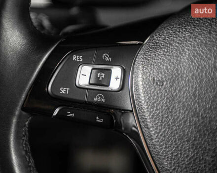 Білий Фольксваген Arteon, об'ємом двигуна 2 л та пробігом 63 тис. км за 28500 $, фото 45 на Automoto.ua