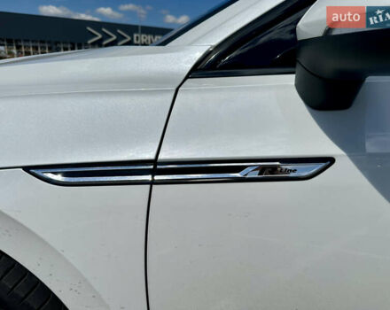 Белый Фольксваген Arteon, объемом двигателя 1.98 л и пробегом 190 тыс. км за 23600 $, фото 11 на Automoto.ua