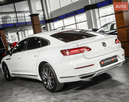 Білий Фольксваген Arteon, об'ємом двигуна 2 л та пробігом 63 тис. км за 28500 $, фото 15 на Automoto.ua