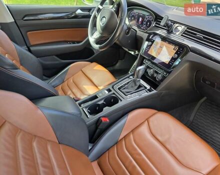 Білий Фольксваген Arteon, об'ємом двигуна 1.98 л та пробігом 83 тис. км за 34700 $, фото 13 на Automoto.ua