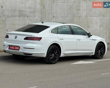 Белый Фольксваген Arteon, объемом двигателя 2 л и пробегом 130 тыс. км за 26000 $, фото 10 на Automoto.ua