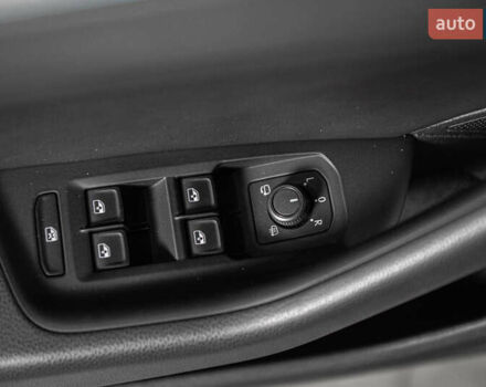 Білий Фольксваген Arteon, об'ємом двигуна 2 л та пробігом 63 тис. км за 28500 $, фото 52 на Automoto.ua