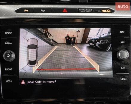 Білий Фольксваген Arteon, об'ємом двигуна 2 л та пробігом 63 тис. км за 28500 $, фото 43 на Automoto.ua