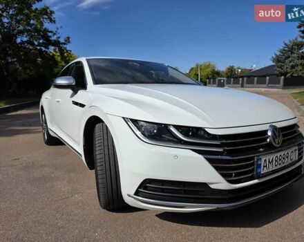 Білий Фольксваген Arteon, об'ємом двигуна 1.98 л та пробігом 83 тис. км за 34700 $, фото 4 на Automoto.ua