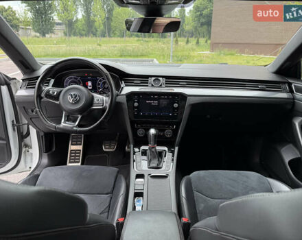 Білий Фольксваген Arteon, об'ємом двигуна 2 л та пробігом 235 тис. км за 25777 $, фото 32 на Automoto.ua