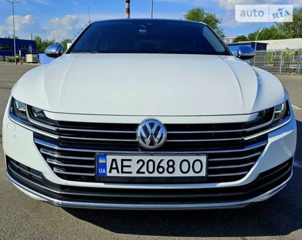 Білий Фольксваген Arteon, об'ємом двигуна 2 л та пробігом 150 тис. км за 27900 $, фото 15 на Automoto.ua