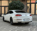 Белый Фольксваген Arteon, объемом двигателя 2 л и пробегом 154 тыс. км за 27600 $, фото 10 на Automoto.ua